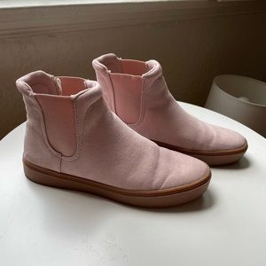 H&M pink Chelsea bootie